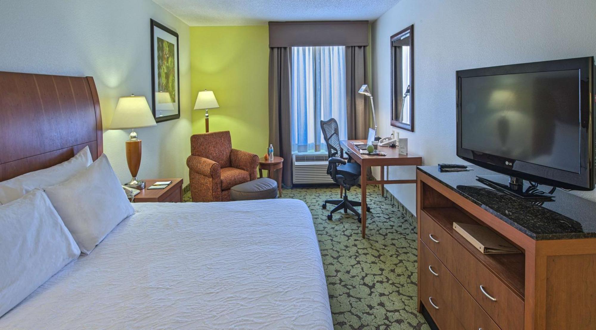 Hilton Garden Inn Huntsville/Space Center Exterior foto